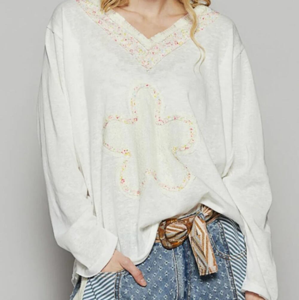 POL Ivory Lace Flower Patch V Neck Long Sleeve Top Size L NWOT - Romantic Boho